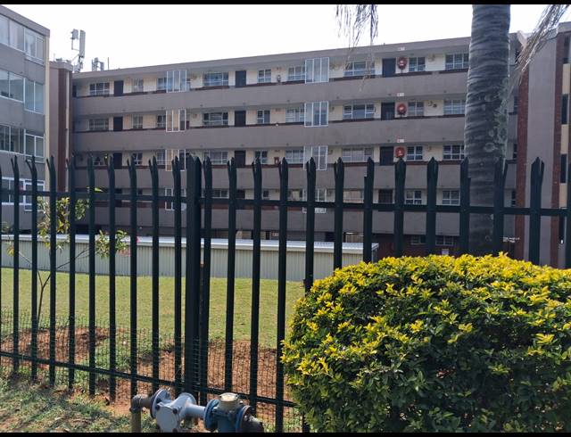 2 BEDROOM APARTMENT FOR SALE IN BLUFF